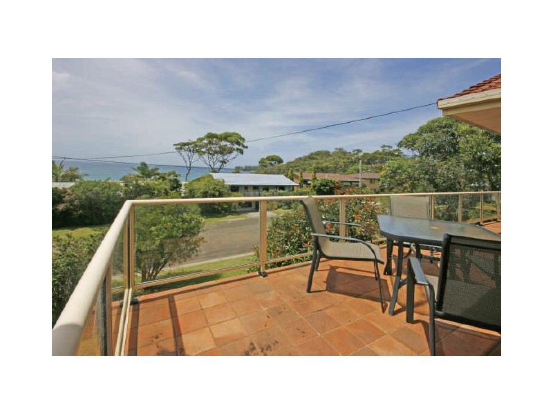 11 Booth Avenue, Narrawallee NSW 2539