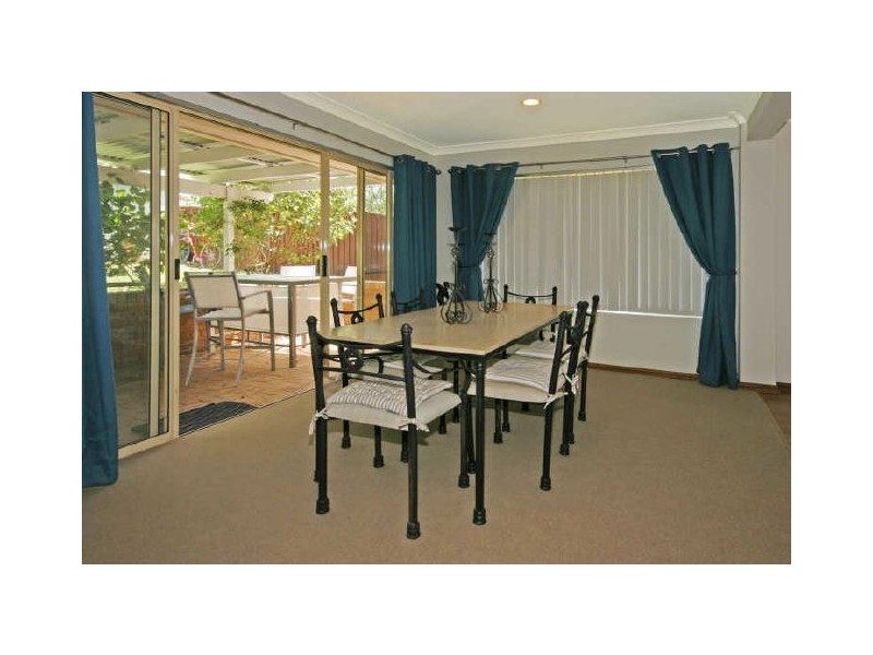 11 Booth Avenue, Narrawallee NSW 2539