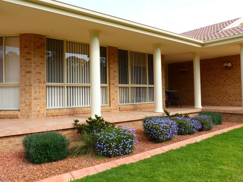 44 Golden Wattle Drive, Ulladulla NSW 2539