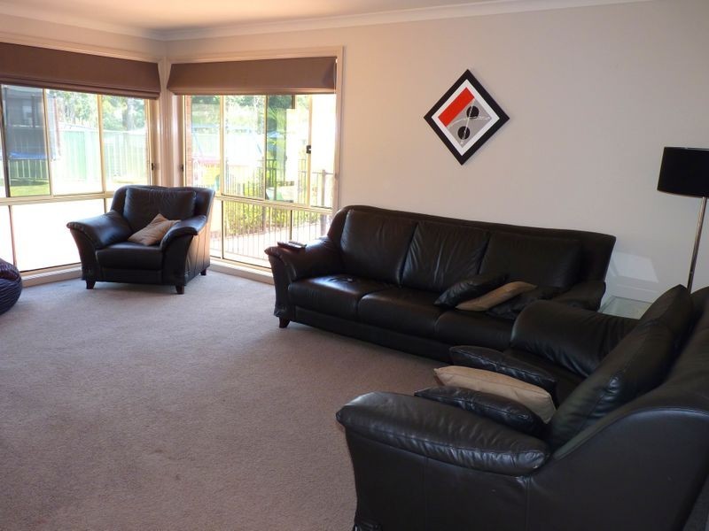 61 Golden Wattle Drive, Ulladulla NSW 2539