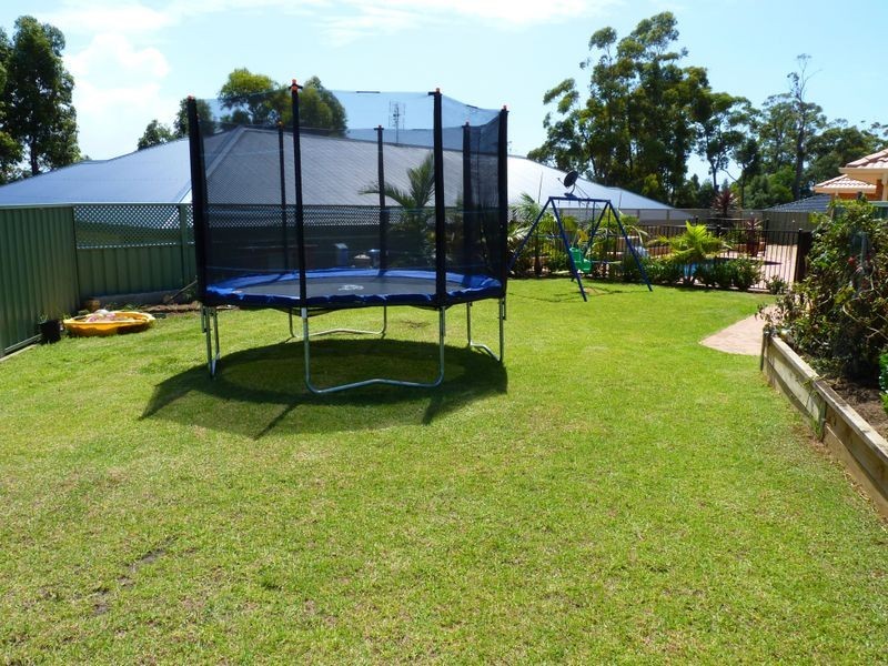 61 Golden Wattle Drive, Ulladulla NSW 2539