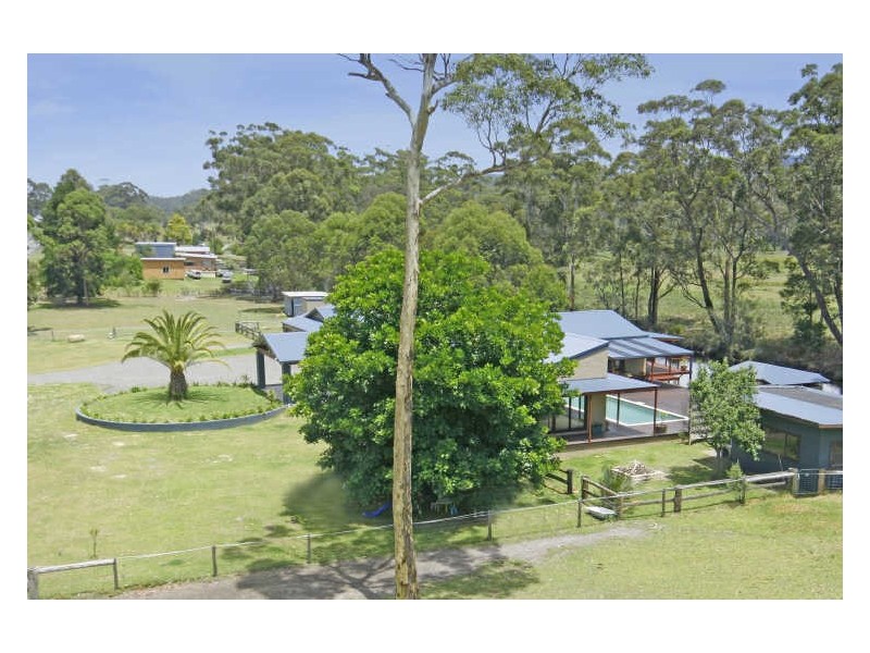 35 Princes Highway, Lake Tabourie NSW 2539