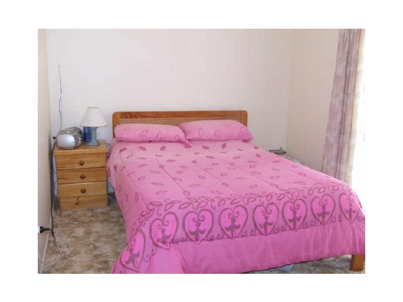 33 Cornfield Parade, Fishermans Paradise NSW 2539