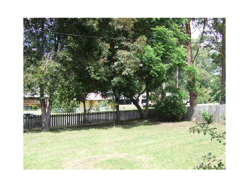 33 Cornfield Parade, Fishermans Paradise NSW 2539