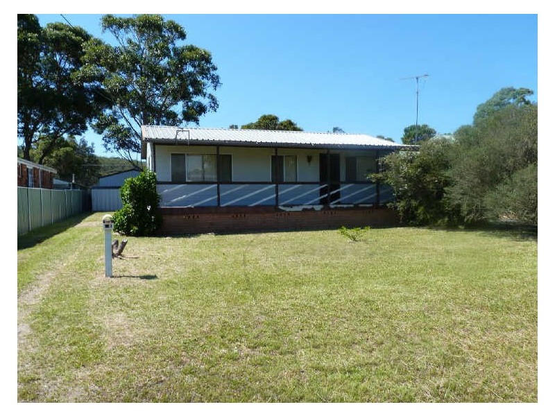 18 Thistleton Drive, Burrill Lake NSW 2539