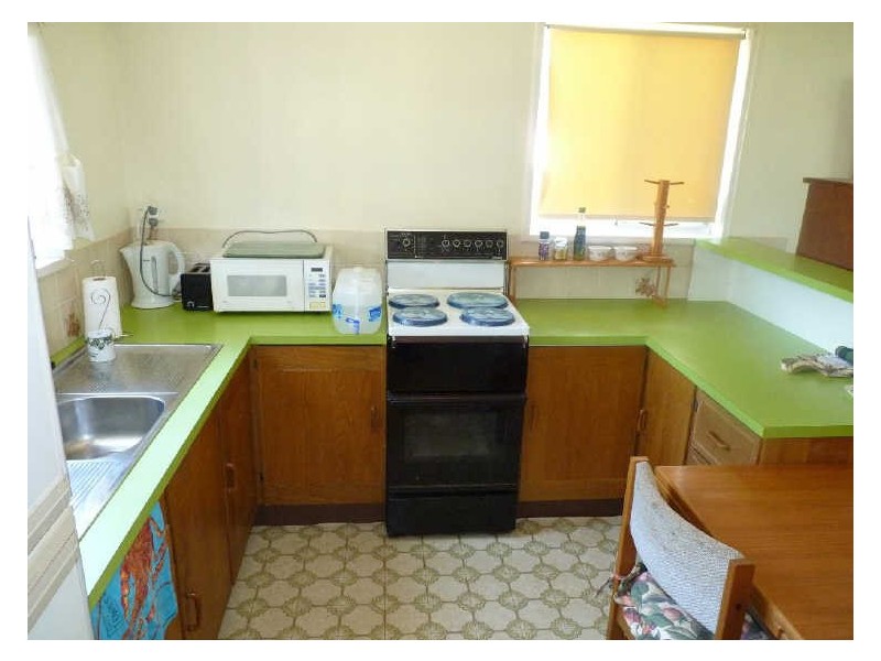 18 Thistleton Drive, Burrill Lake NSW 2539