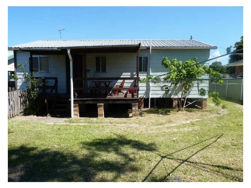 18 Thistleton Drive, Burrill Lake NSW 2539