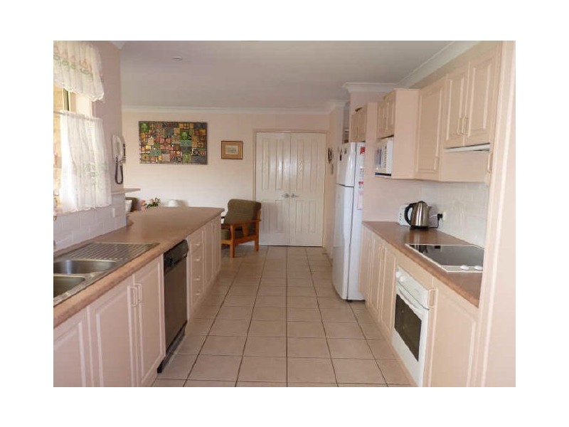 54 Golden Wattle Drive, Ulladulla NSW 2539