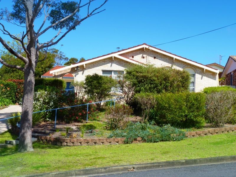 13 Stanton Drive, Ulladulla NSW 2539