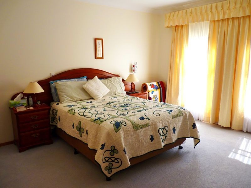 13 Stanton Drive, Ulladulla NSW 2539