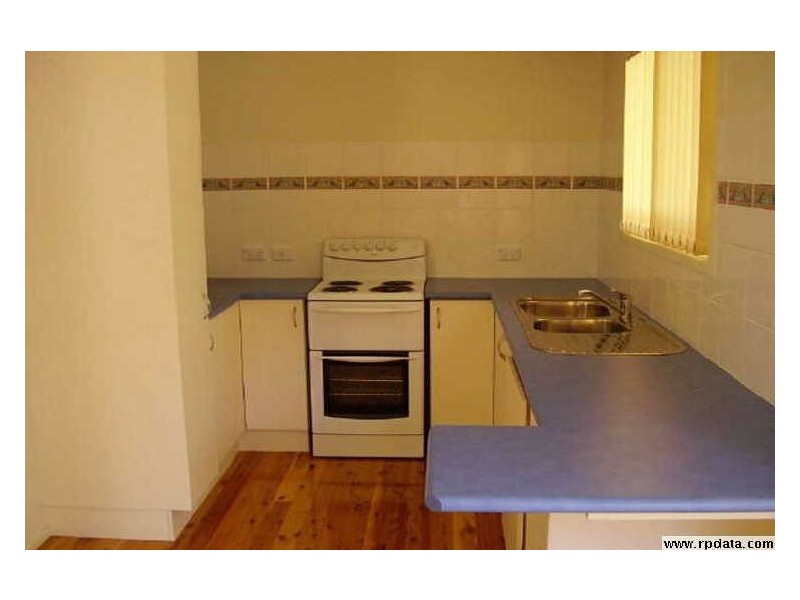 39 River Road, Lake Tabourie NSW 2539