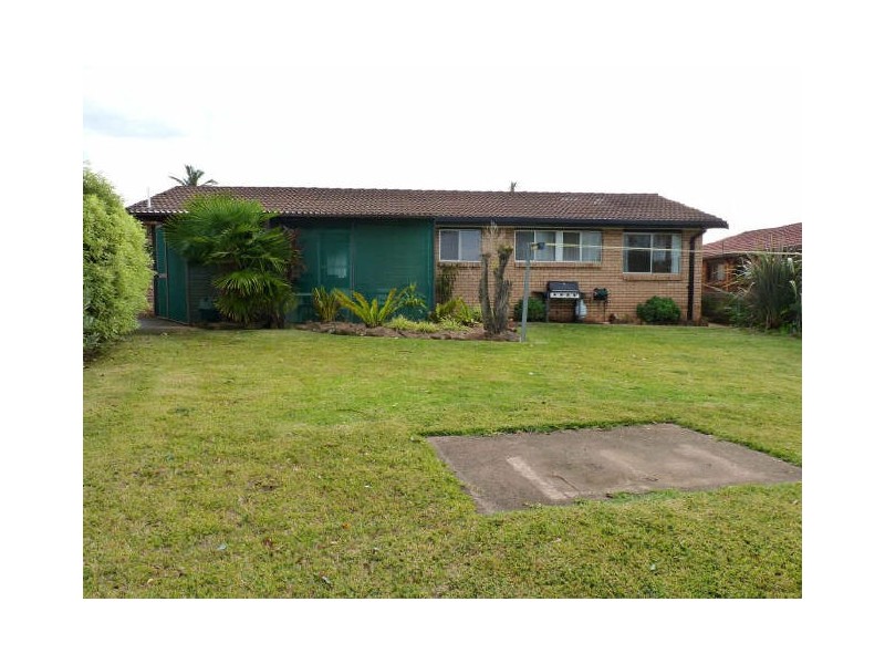 42 Leigh Crescent, Ulladulla NSW 2539