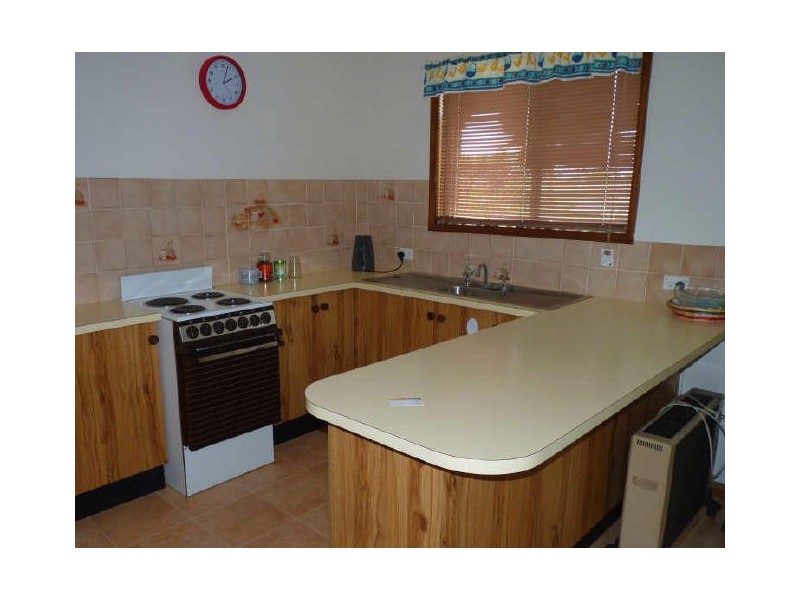 42 Leigh Crescent, Ulladulla NSW 2539