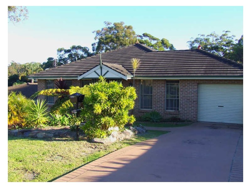 5 Valley Drive, Mollymook NSW 2539