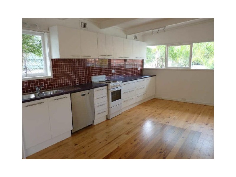 1A Carroll Avenue, Mollymook NSW 2539