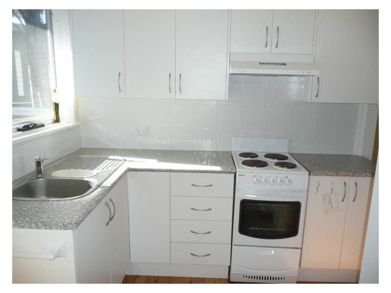 2/9 Donlan Road, Mollymook NSW 2539