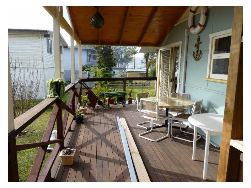 4 Maria Avenue, Burrill Lake NSW 2539