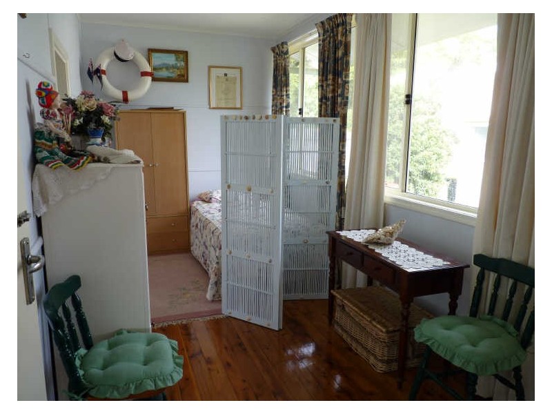 4 Maria Avenue, Burrill Lake NSW 2539