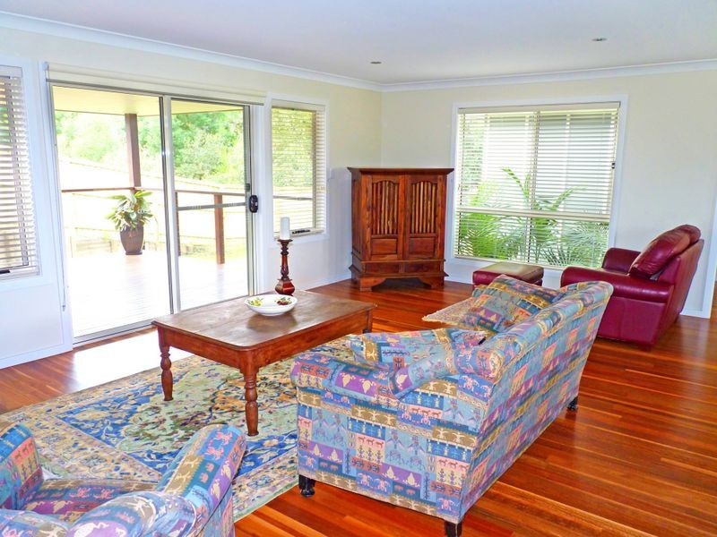 13 Wuru Drive, Burrill Lake NSW 2539