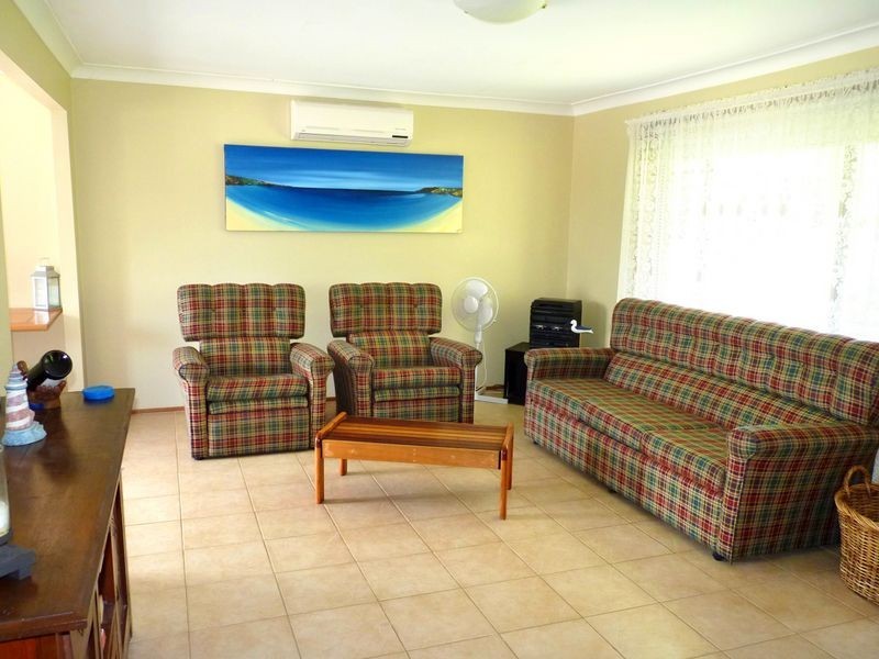 25 Boag Street, Mollymook NSW 2539