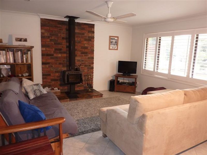 7 Turner Street, Mollymook NSW 2539