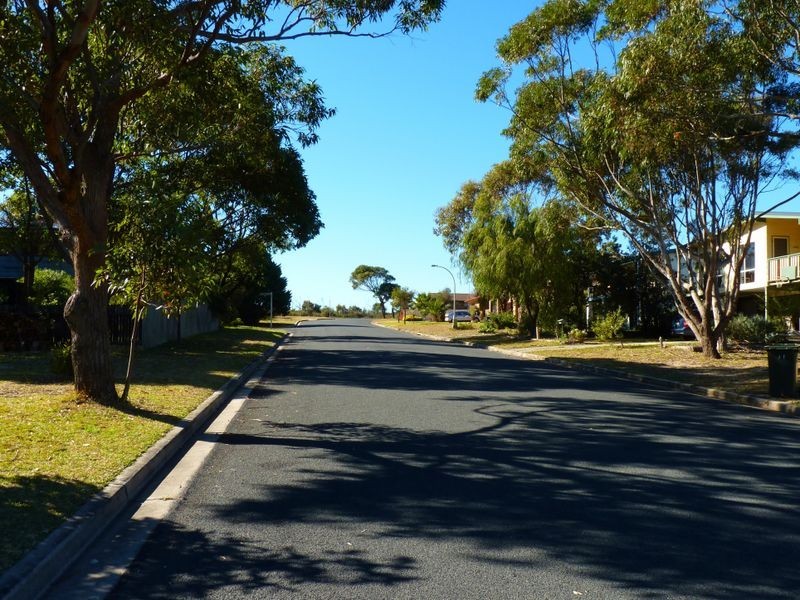 13 Augenaut Avenue, Ulladulla NSW 2539