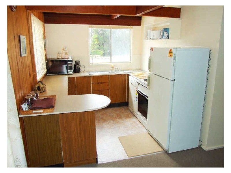 18 Princes Highway, Burrill Lake NSW 2539