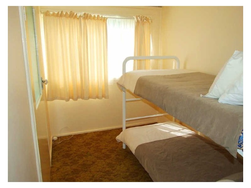 18 Princes Highway, Burrill Lake NSW 2539