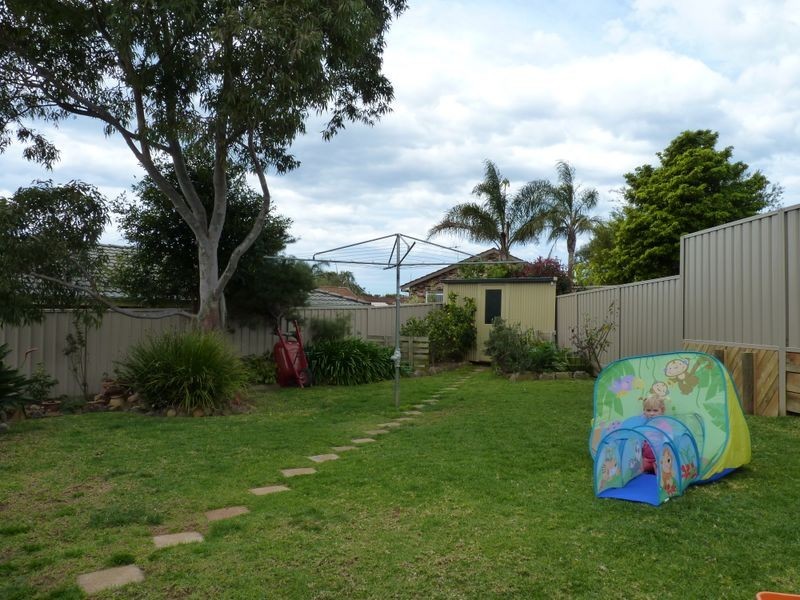 34 Leigh Crescent, Ulladulla NSW 2539