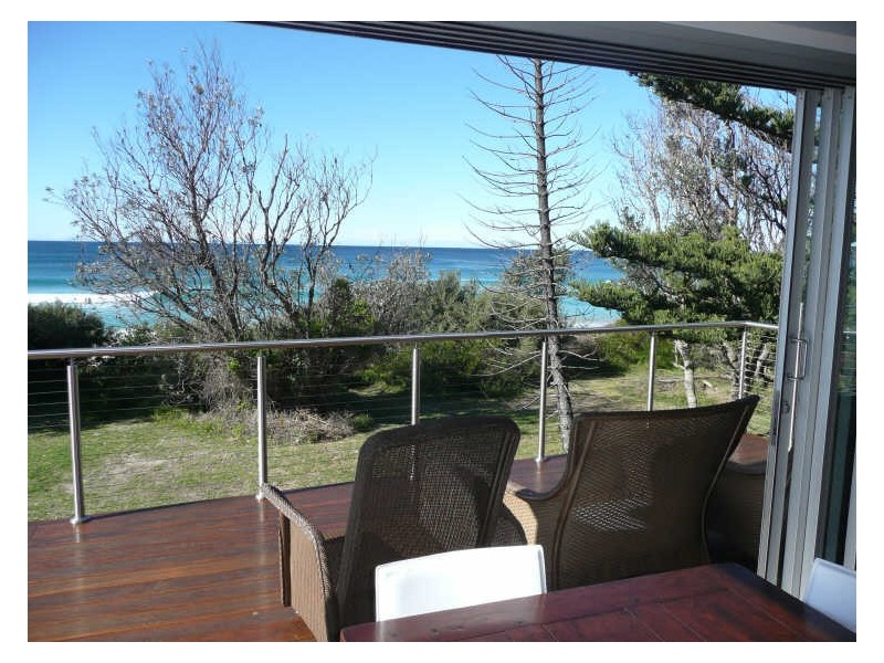 28 Mitchell Parade, Mollymook NSW 2539