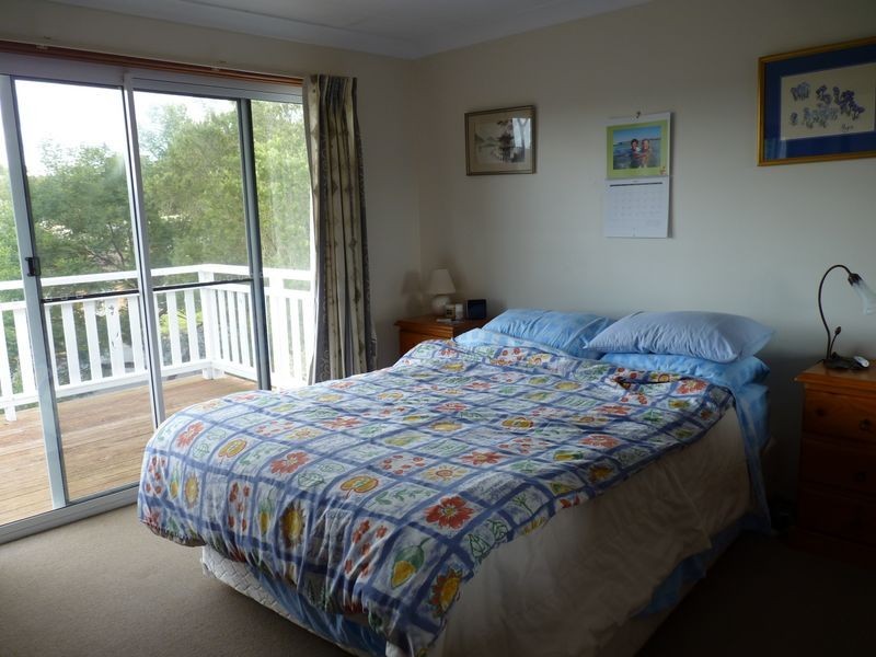 69 Lyra Drive, Lake Tabourie NSW 2539