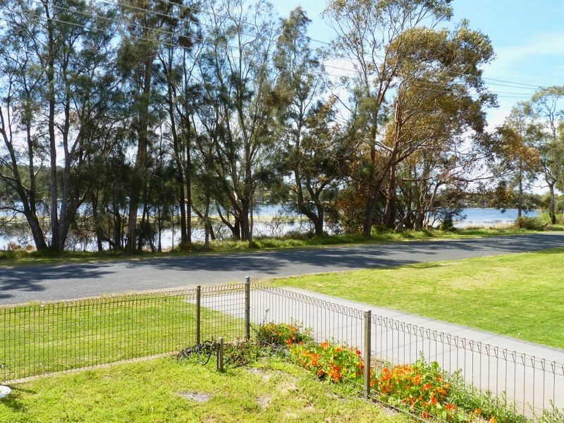 37 Rackham Crescent, Burrill Lake NSW 2539