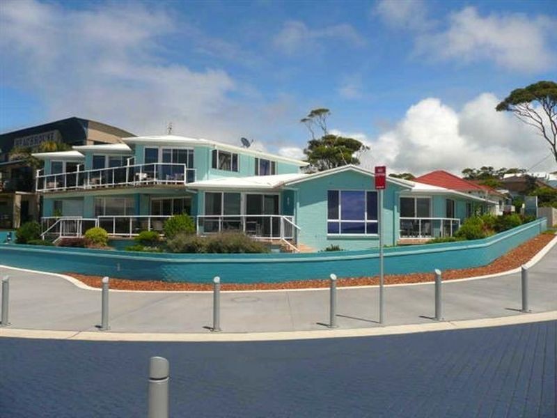 1 Golf Avenue, Mollymook NSW 2539