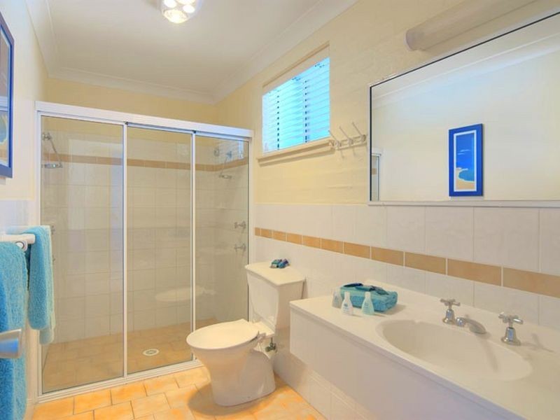 1 Golf Avenue, Mollymook NSW 2539