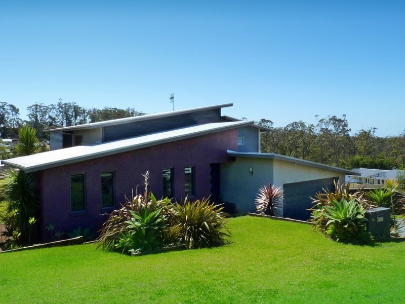 33 Springfield Drive, Mollymook NSW 2539