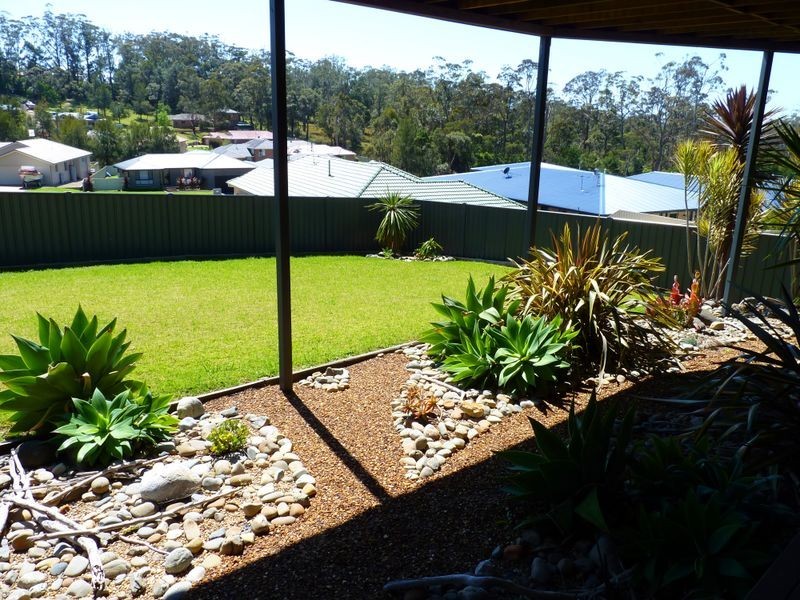 33 Springfield Drive, Mollymook NSW 2539