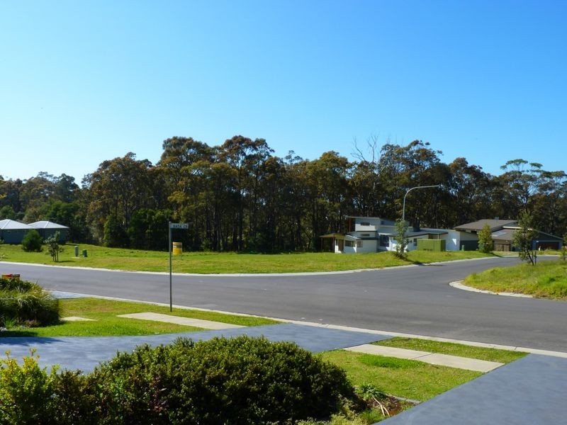 2/24 Wuru Drive, Burrill Lake NSW 2539