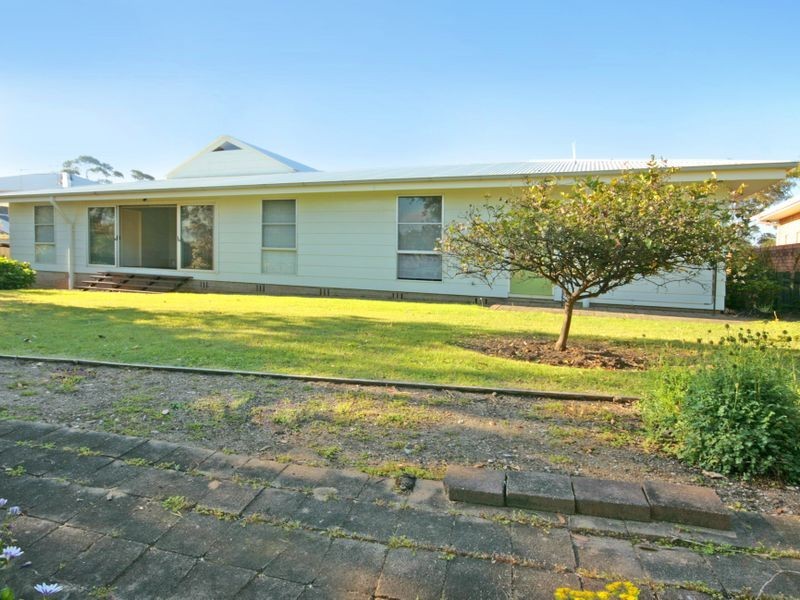 63 Bannister Head Road, Mollymook NSW 2539