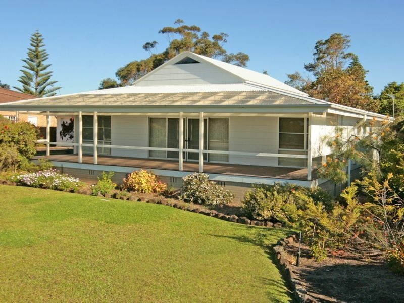 63 Bannister Head Road, Mollymook NSW 2539