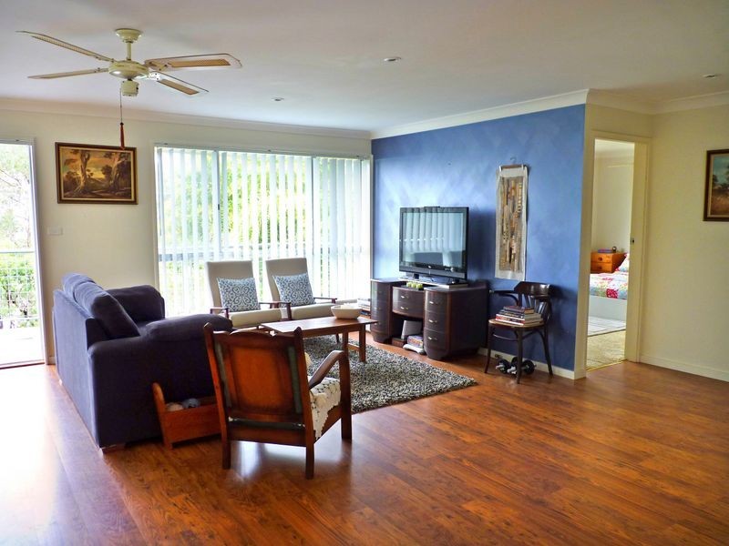 31 Canberra Crescent, Burrill Lake NSW 2539