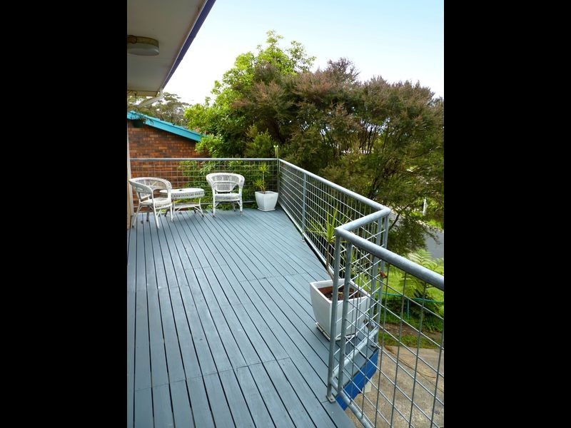 31 Canberra Crescent, Burrill Lake NSW 2539