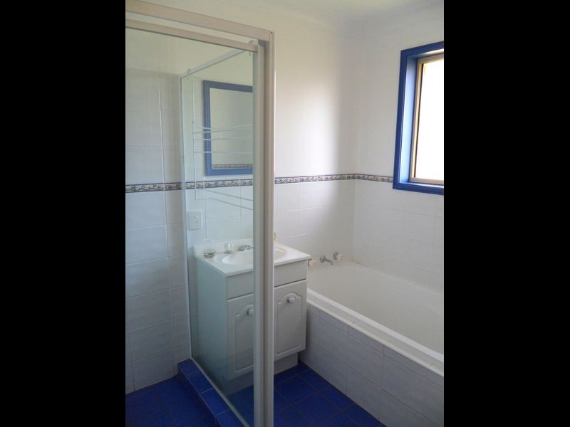 94 Ross Avenue, Narrawallee NSW 2539