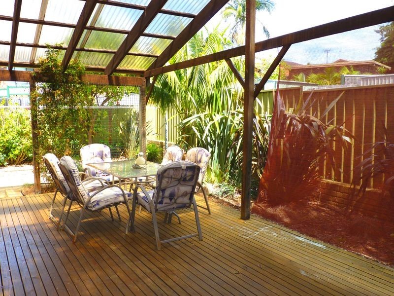 6 Leigh Crescent, Ulladulla NSW 2539