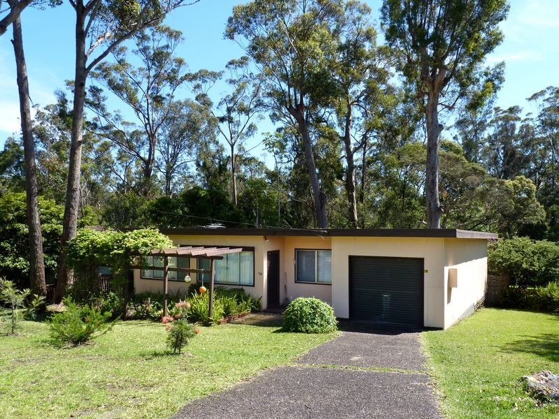 18 Turner Street, Mollymook NSW 2539
