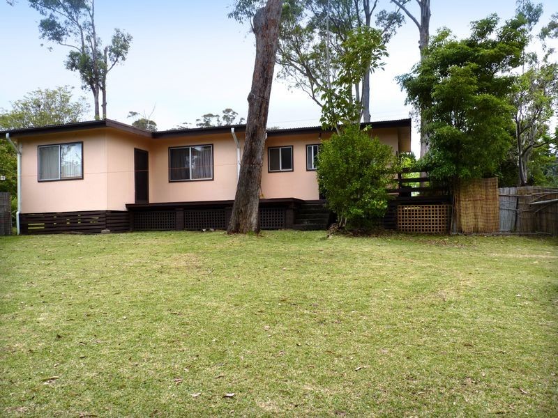 18 Turner Street, Mollymook NSW 2539
