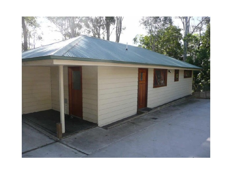 2A North East Pl, Mollymook NSW 2539