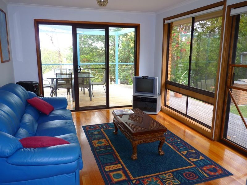 73 Bannister Head Road, Mollymook NSW 2539