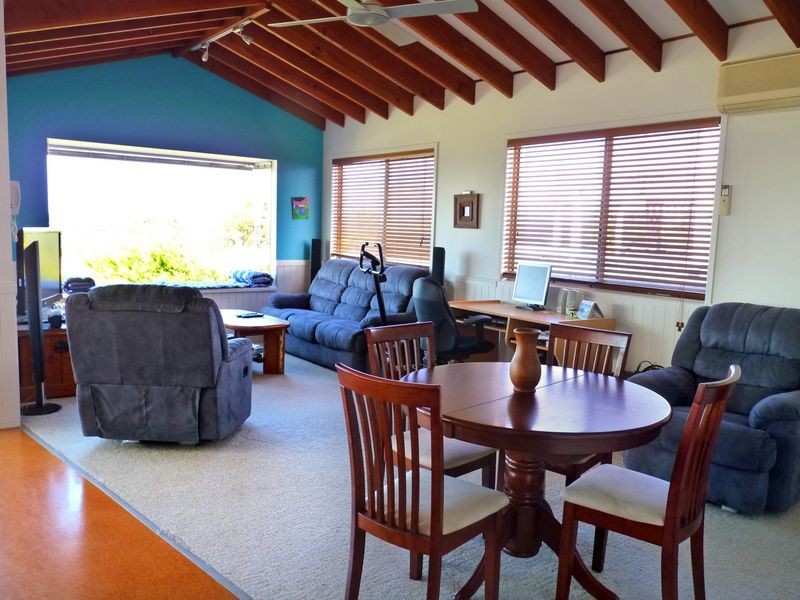 46 Canberra Crescent, Burrill Lake NSW 2539