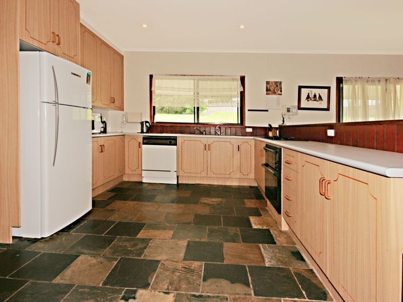 1 Valley View Close, Milton NSW 2538