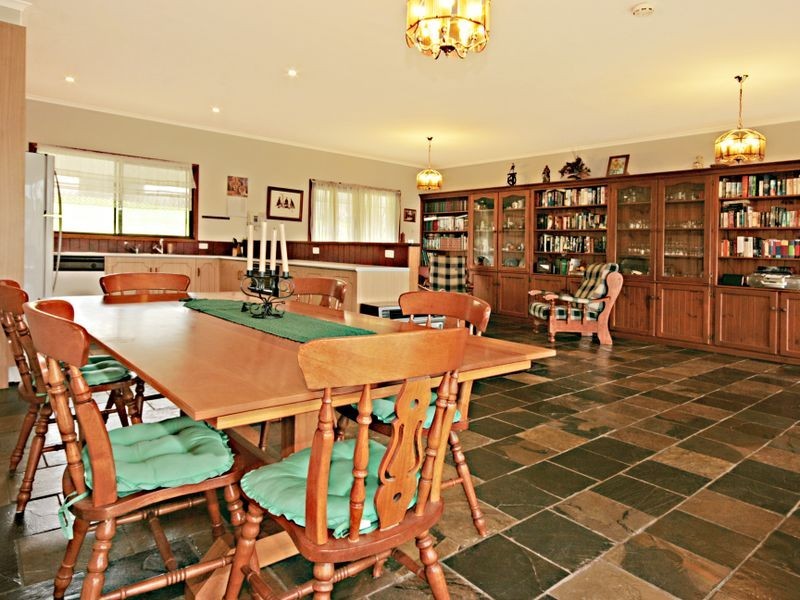 1 Valley View Close, Milton NSW 2538